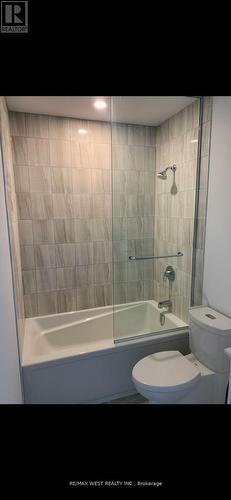 211 - 7549B Kalar Road, Niagara Falls, ON - Indoor Photo Showing Bathroom