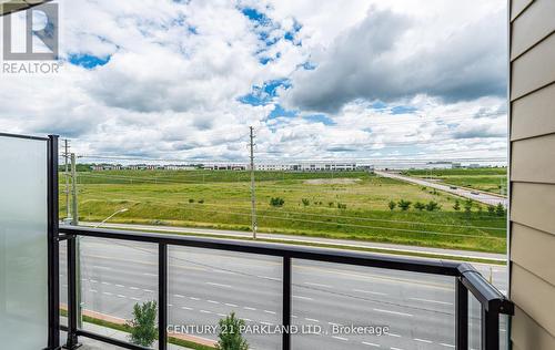 Ph 438 - 555 William Graham Drive W, Aurora, ON - Outdoor With View