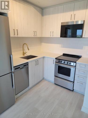 509 - 8010 Derry Road, Milton, ON - Indoor Photo Showing Kitchen