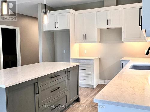 80 Homestead Drive, Niagara-On-The-Lake, ON - Indoor Photo Showing Kitchen