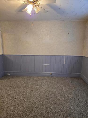 19 5Th Avenue W, Souris, MB - Indoor Photo Showing Other Room