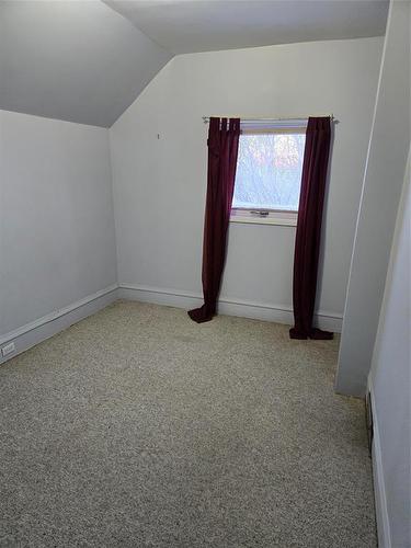 19 5Th Avenue W, Souris, MB - Indoor Photo Showing Other Room