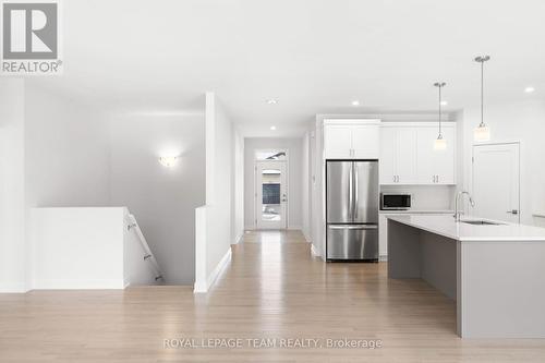 285 Wood Avenue, Smiths Falls, ON - Indoor Photo Showing Kitchen