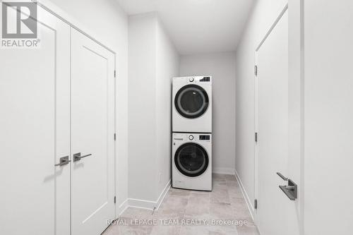 285 Wood Avenue, Smiths Falls, ON - Indoor Photo Showing Laundry Room