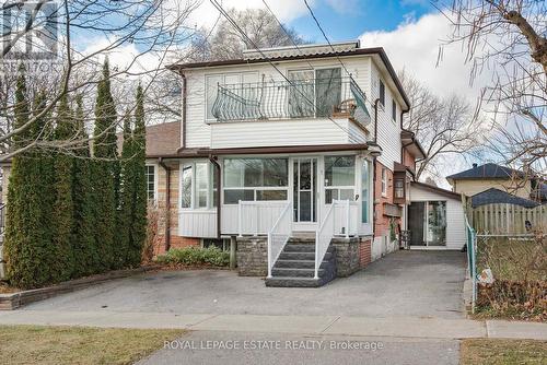 82 Lochleven Drive, Toronto, ON - Outdoor