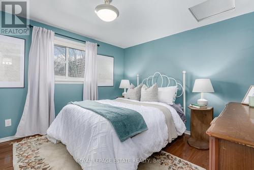 82 Lochleven Drive, Toronto, ON - Indoor Photo Showing Bedroom