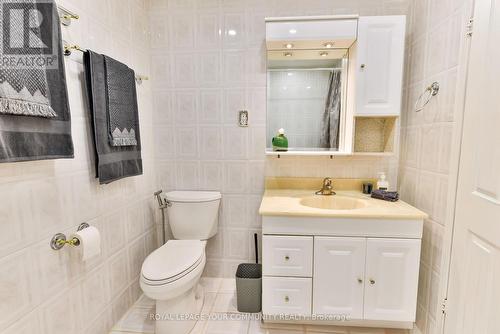 9 Tulane Crescent, Toronto, ON - Indoor Photo Showing Bathroom