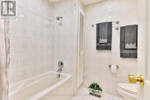 9 Tulane Crescent, Toronto, ON - Indoor Photo Showing Bathroom