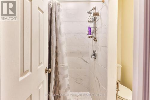 9 Tulane Crescent, Toronto, ON - Indoor Photo Showing Bathroom