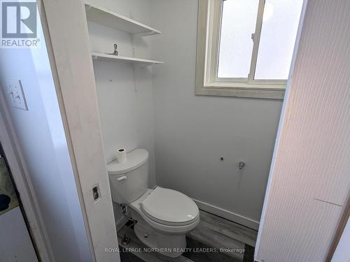 576 Spooner Drive, Timmins (Tnw - Riverpark), ON - Indoor Photo Showing Bathroom