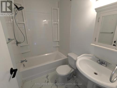 576 Spooner Drive, Timmins (Tnw - Riverpark), ON - Indoor Photo Showing Bathroom