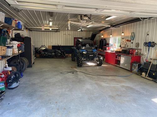 Garage - 117 Ch. Du Lac-Laperrière, Duhamel-Ouest, QC - Indoor Photo Showing Garage