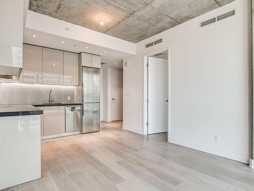 Interior - 3303-1188 Av. Union, Montréal (Ville-Marie), QC - Indoor Photo Showing Kitchen With Upgraded Kitchen