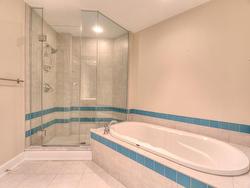 Ensuite bathroom - 