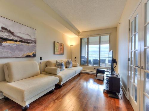 Chambre Ã Â coucher - 511-300 Av. Des Sommets, Montréal (Verdun/Île-Des-Soeurs), QC - Indoor Photo Showing Living Room