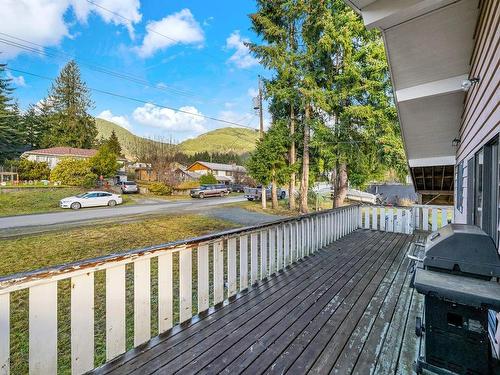 158 Nitinat Ave, Lake Cowichan, BC 