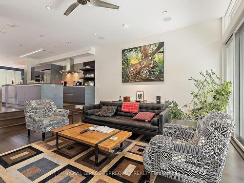 317 Keewatin Ave, Toronto, ON - Indoor Photo Showing Living Room