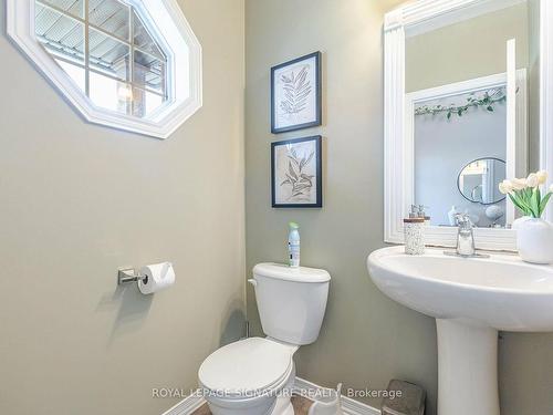 14 Aiken Cres, Orangeville, ON - Indoor Photo Showing Bathroom