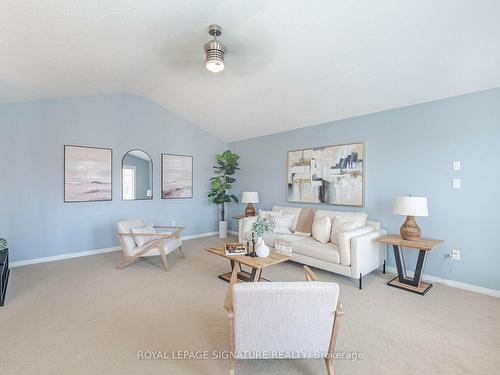 14 Aiken Cres, Orangeville, ON - Indoor Photo Showing Living Room