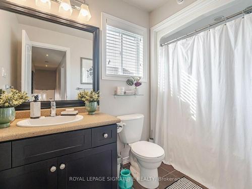 14 Aiken Cres, Orangeville, ON - Indoor Photo Showing Bathroom