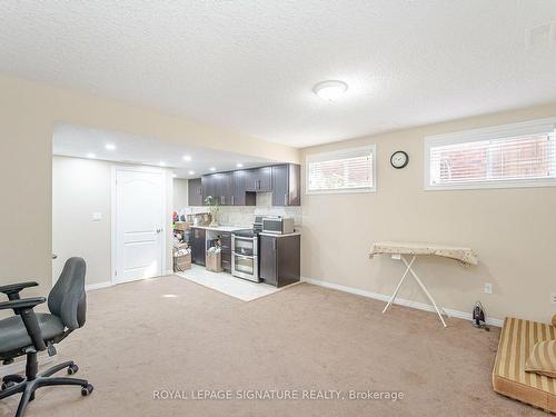 14 Aiken Cres, Orangeville, ON - Indoor