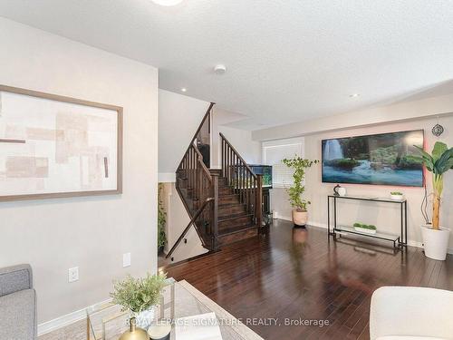 14 Aiken Cres, Orangeville, ON - Indoor Photo Showing Living Room