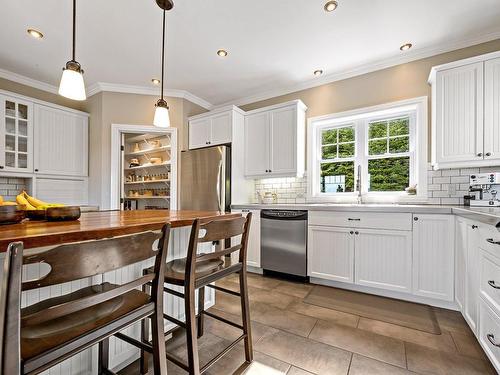 Kitchen - 2030 Imp. Des Pignons-Rouges, Sainte-Agathe-Des-Monts, QC - Indoor Photo Showing Kitchen With Upgraded Kitchen