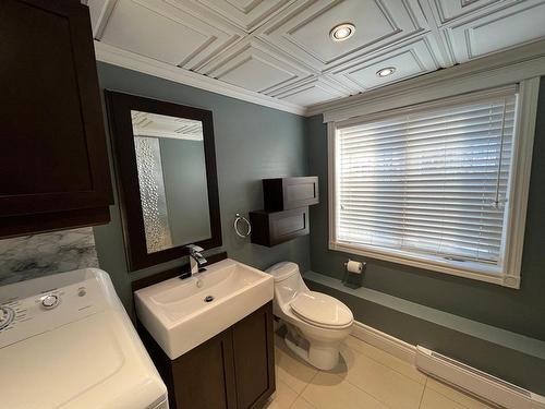 Powder room - 2915 Rue Boiselle, Boisbriand, QC - Indoor Photo Showing Bathroom