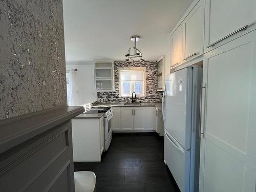 Kitchen - 2915 Rue Boiselle, Boisbriand, QC - Indoor Photo Showing Kitchen