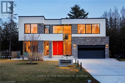 2048 Ardleigh Road, Oakville (1006 - Fd Ford), ON - Outdoor