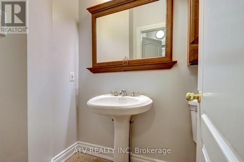 31 Shaver Avenue S, Toronto, ON - Indoor Photo Showing Bathroom