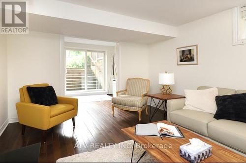 31 Shaver Avenue S, Toronto, ON - Indoor Photo Showing Living Room