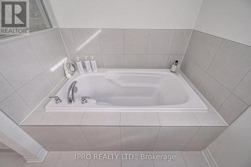 66 John Carpenter Road, North Dumfries, ON - Indoor Photo Showing Laundry Room