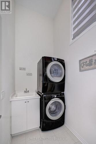 66 John Carpenter Road, North Dumfries, ON - Indoor Photo Showing Laundry Room