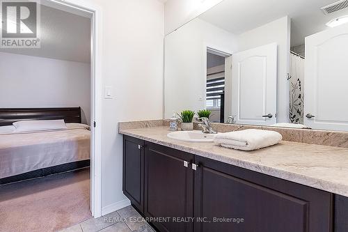 24 Whithorn Crescent, Haldimand, ON - Indoor Photo Showing Bathroom