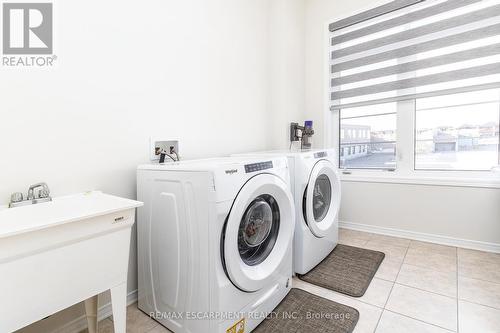 24 Whithorn Crescent, Haldimand, ON - Indoor Photo Showing Laundry Room