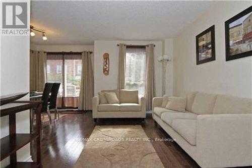 110 Whitney Place, Vaughan, ON - Indoor Photo Showing Living Room