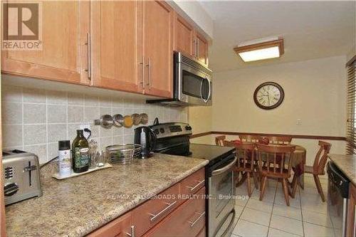 110 Whitney Place, Vaughan, ON - Indoor Photo Showing Kitchen