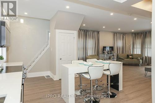 5877 North Street N, Niagara Falls, ON - Indoor Photo Showing Dining Room