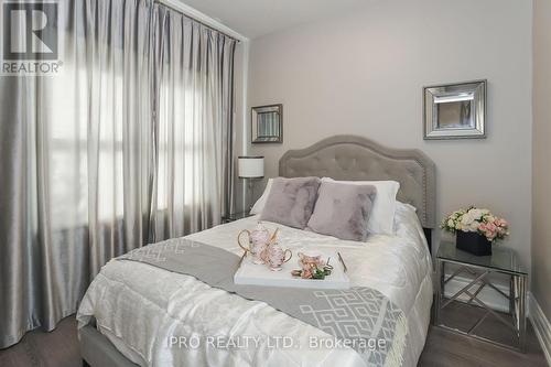 5877 North Street N, Niagara Falls, ON - Indoor Photo Showing Bedroom