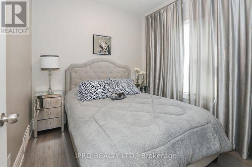 5877 North Street N, Niagara Falls, ON - Indoor Photo Showing Bedroom