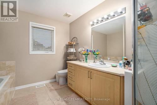 512 Clarington Avenue, Ottawa, ON - Indoor Photo Showing Bathroom