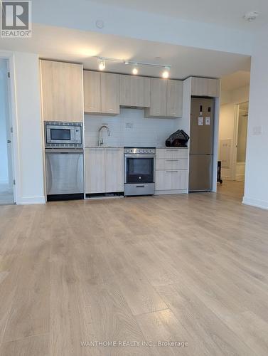 2305 - 501 Yonge Street, Toronto, ON - Indoor Photo Showing Kitchen