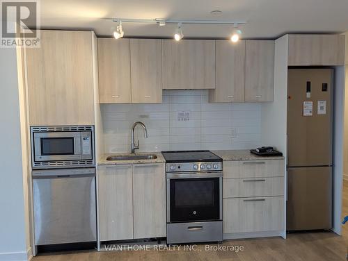 2305 - 501 Yonge Street, Toronto, ON - Indoor Photo Showing Kitchen With Upgraded Kitchen