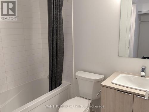 2305 - 501 Yonge Street, Toronto, ON - Indoor Photo Showing Bathroom