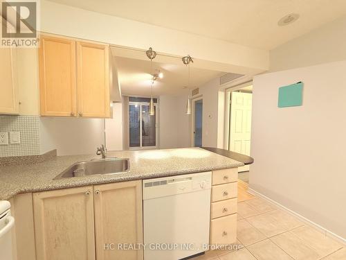 801 - 30 Harrison Garden Boulevard, Toronto, ON - Indoor Photo Showing Kitchen