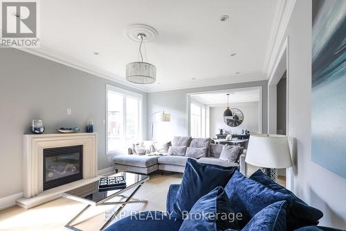 8 Philips Lake Court, Richmond Hill, ON - Indoor Photo Showing Living Room With Fireplace