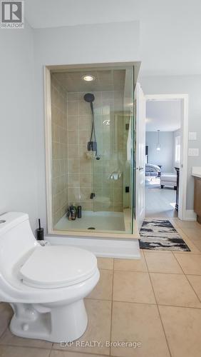 8 Philips Lake Court, Richmond Hill, ON - Indoor Photo Showing Bathroom