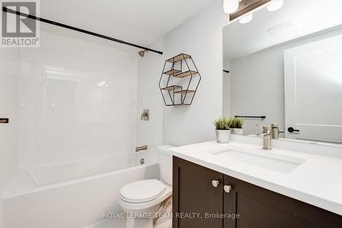 1450 Hemlock Road, Ottawa, ON - Indoor Photo Showing Bathroom