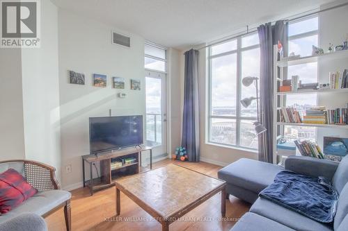 2201 - 219 Fort York Boulevard, Toronto, ON - Indoor Photo Showing Living Room